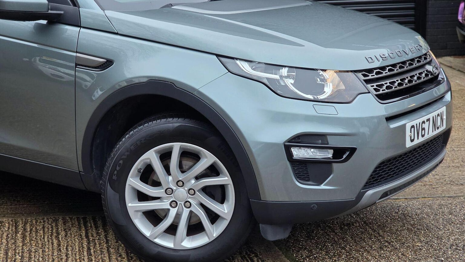 Used Land Rover Discovery Sport 2017 for sale - 77701063: Photo 84