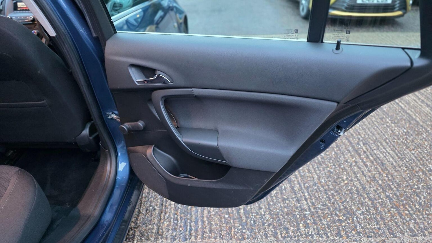 Used Vauxhall Insignia 2016 for sale - 77516107: Photo 30