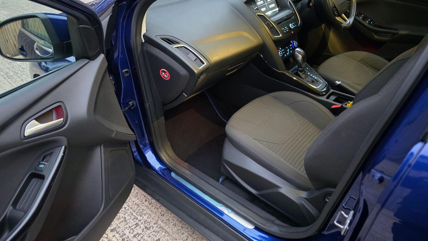 Used Ford Focus 2016 for sale - 76093669: Photo 11