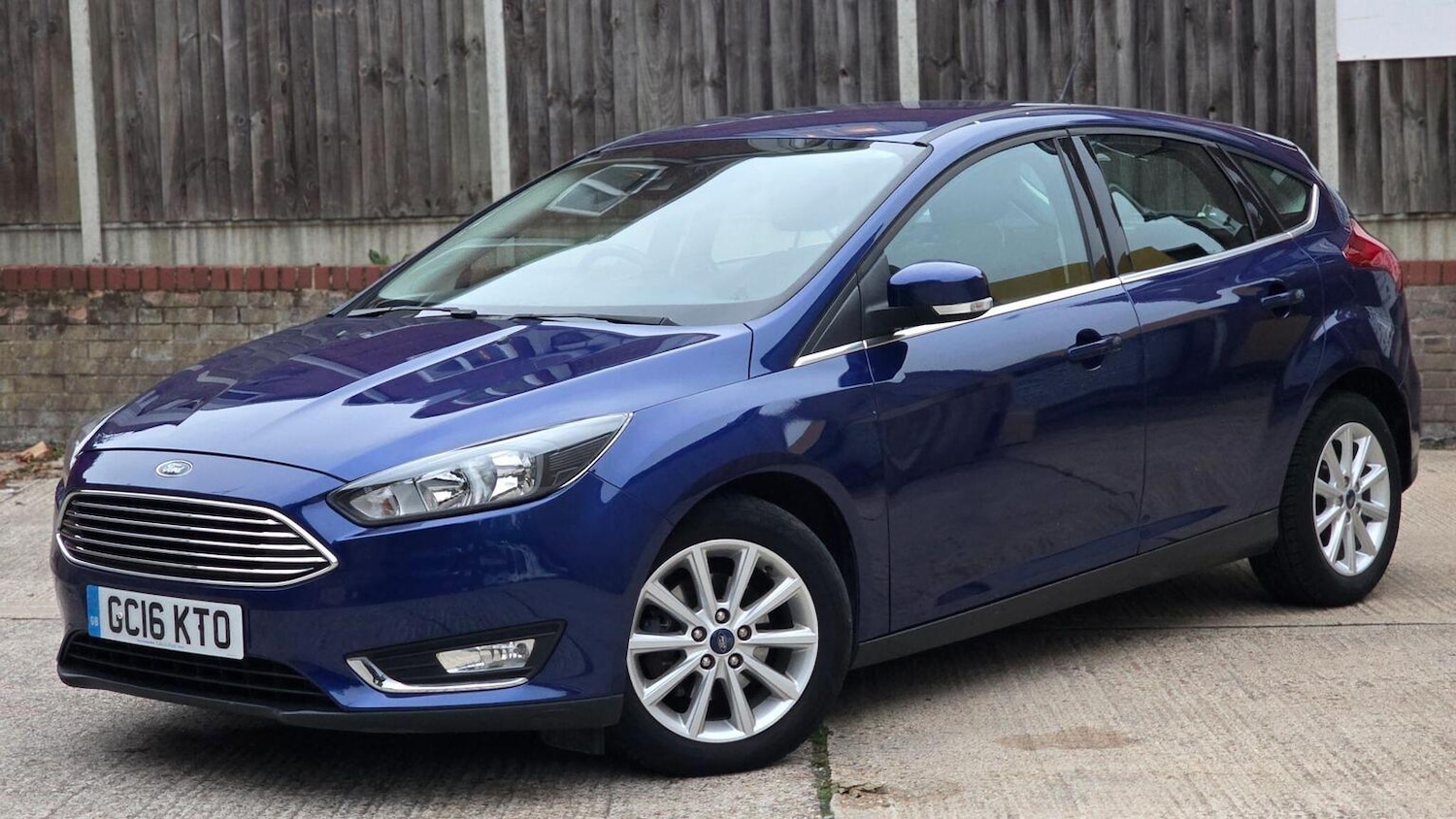 Used Ford Focus 2016 for sale - 76093669: Photo 2
