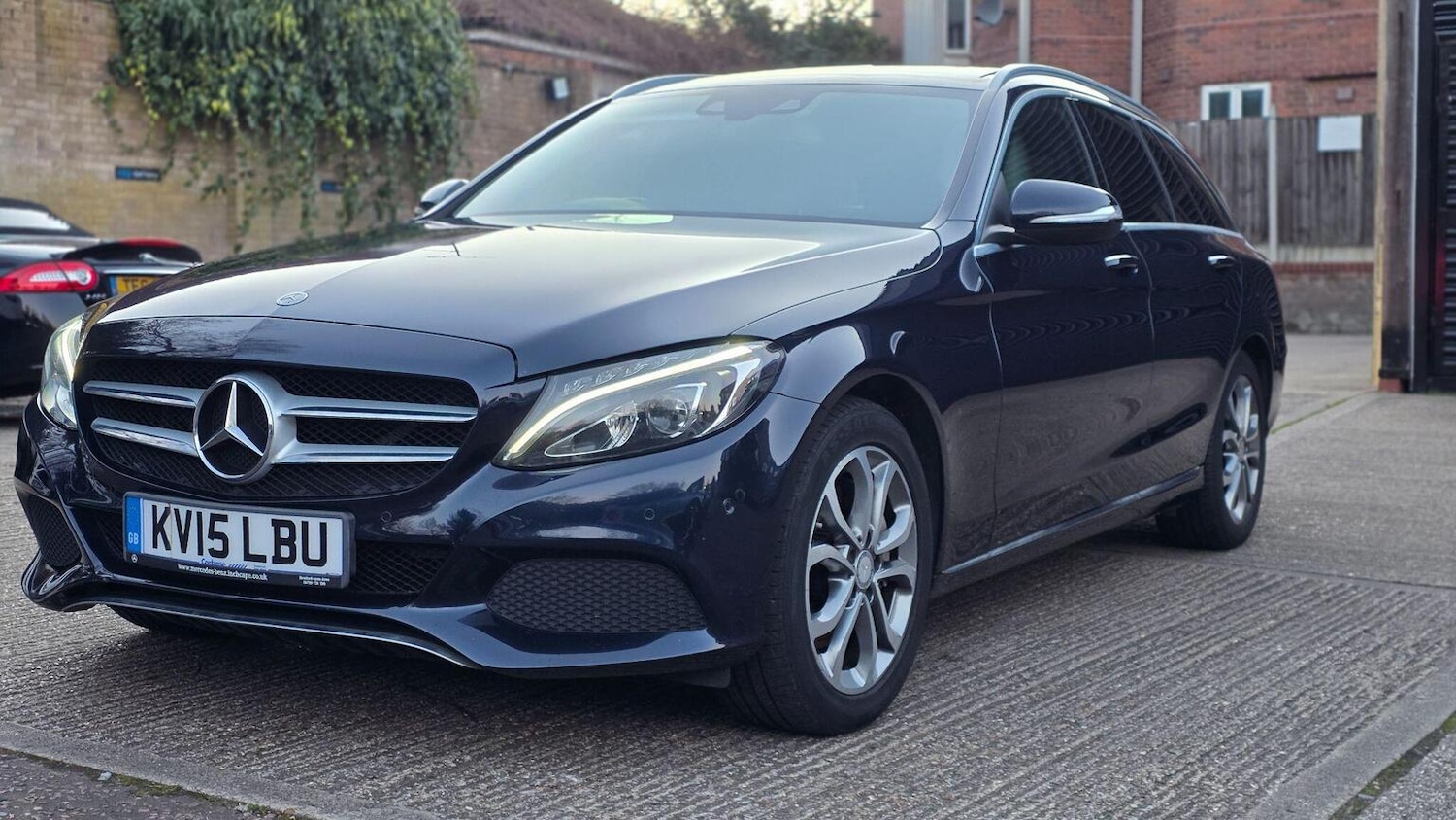 Used Mercedes-Benz C Class 2015 for sale - 78176092: Photo 10