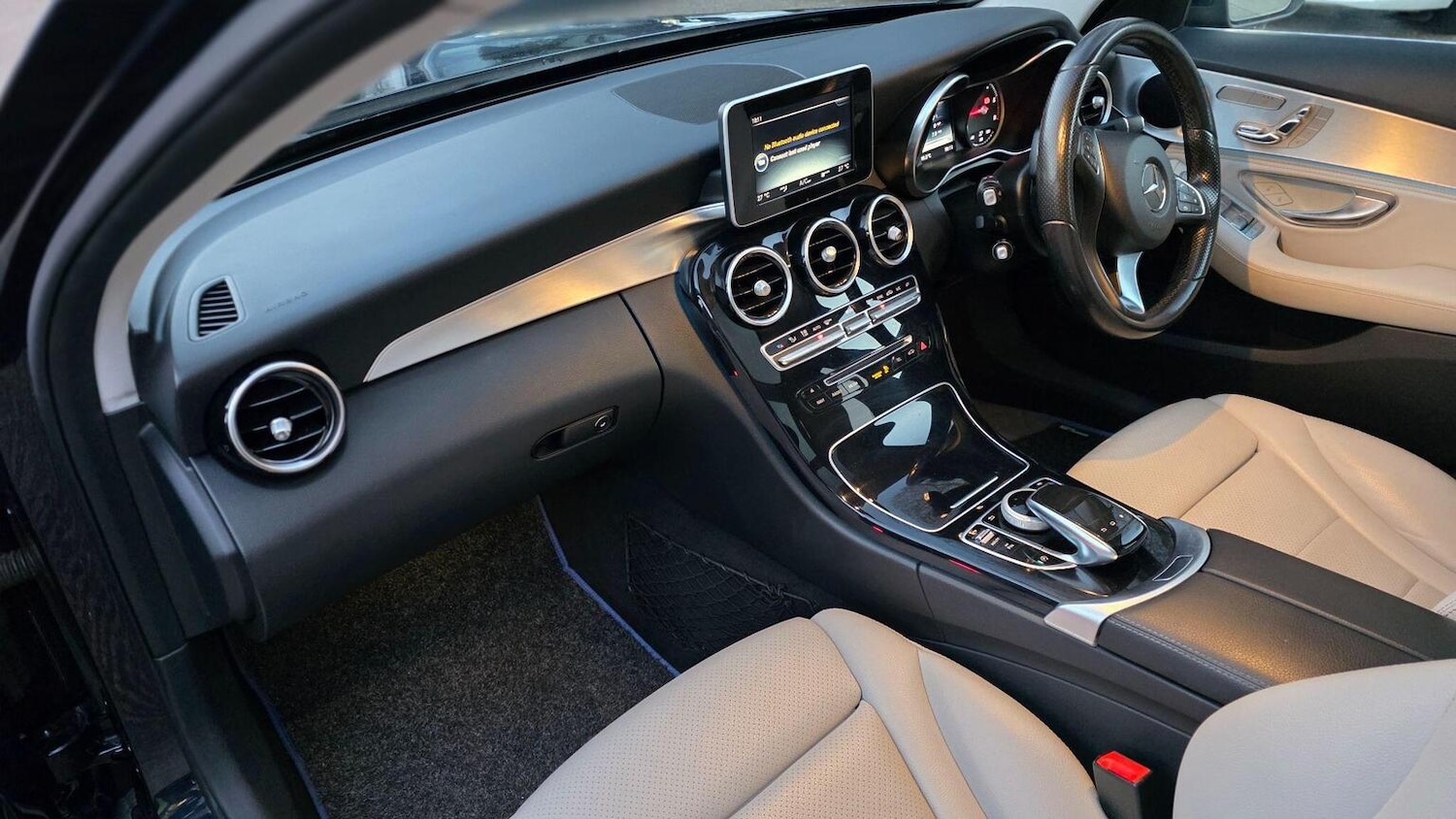 Used Mercedes-Benz C Class 2015 for sale - 78176092: Photo 25