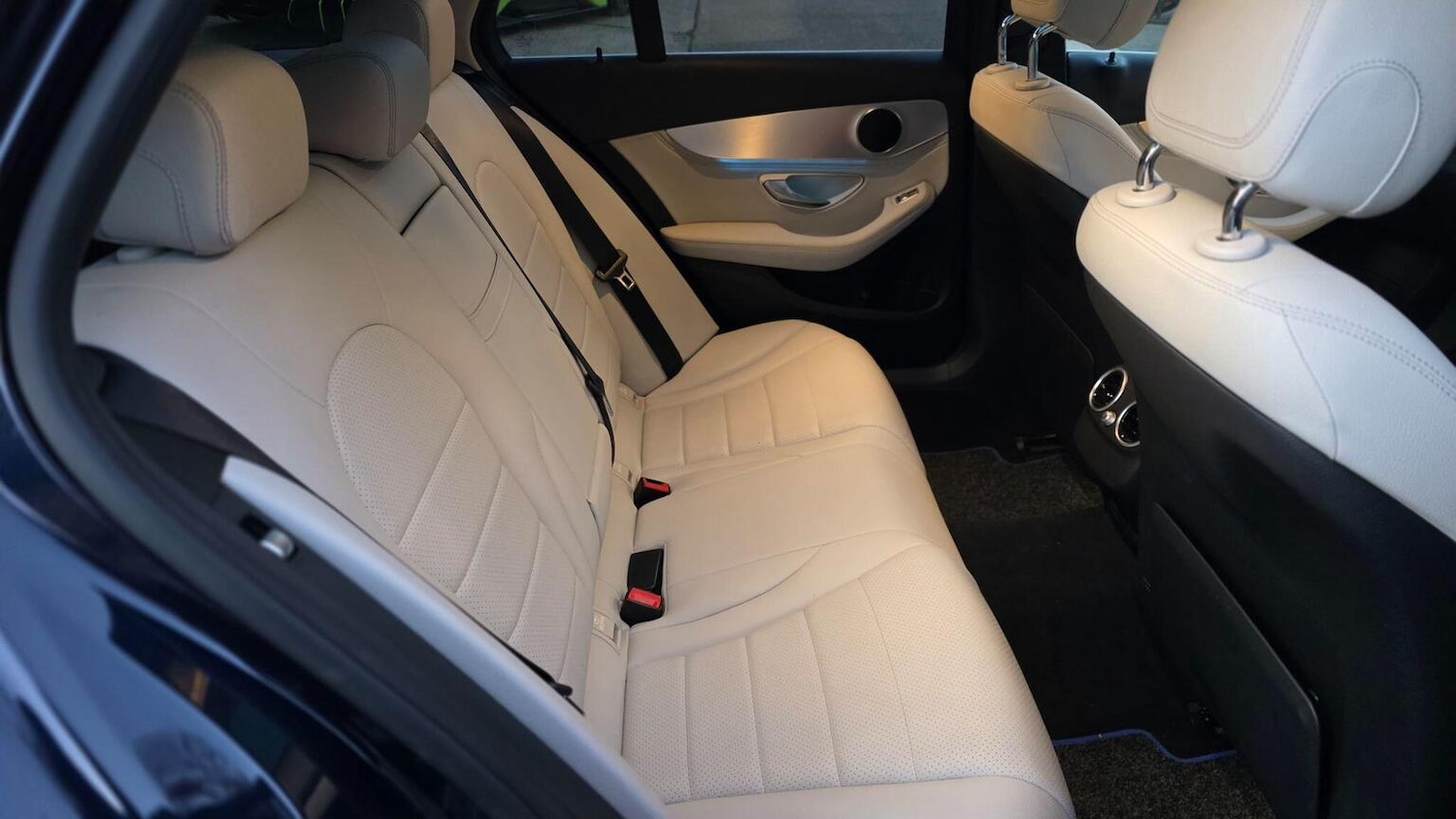 Used Mercedes-Benz C Class 2015 for sale - 78176092: Photo 30