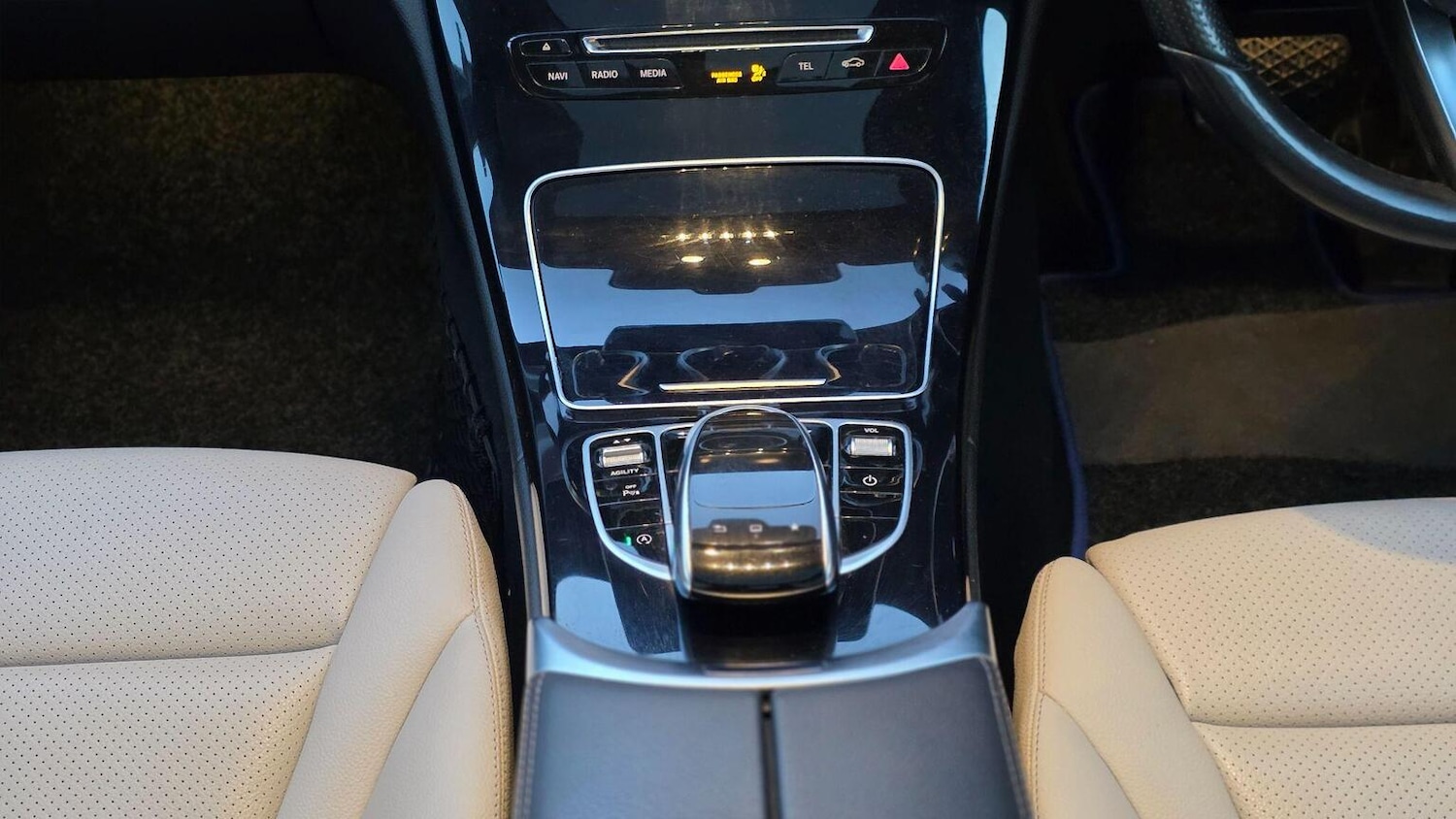 Used Mercedes-Benz C Class 2015 for sale - 78176092: Photo 38