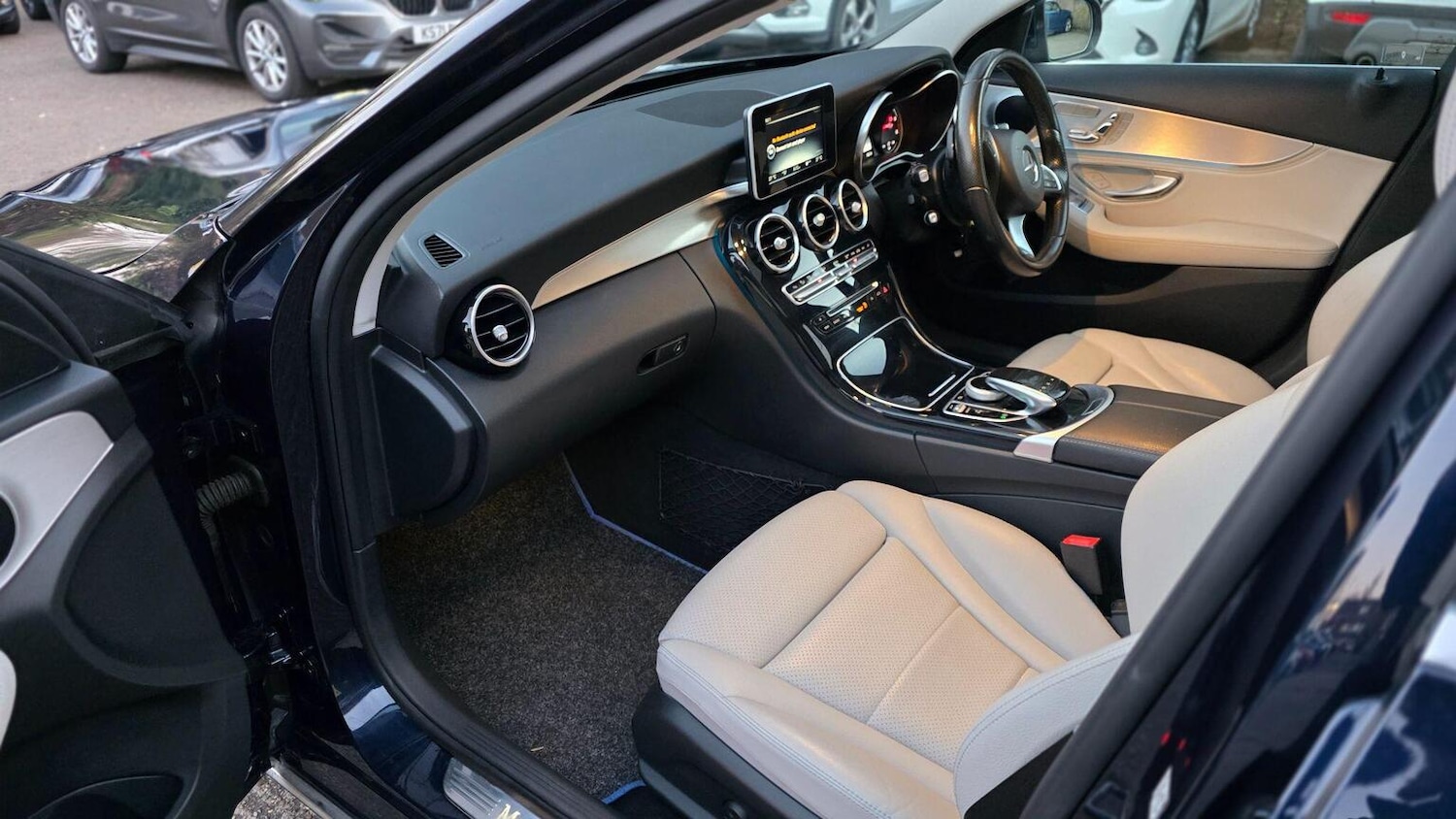 Used Mercedes-Benz C Class 2015 for sale - 78176092: Photo 64