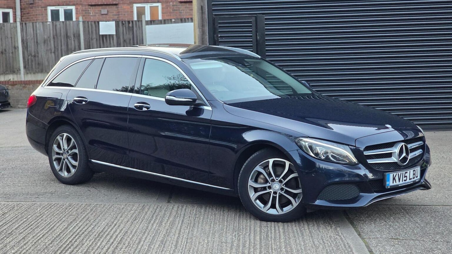 Used Mercedes-Benz C Class 2015 for sale - 78176092: Photo 7