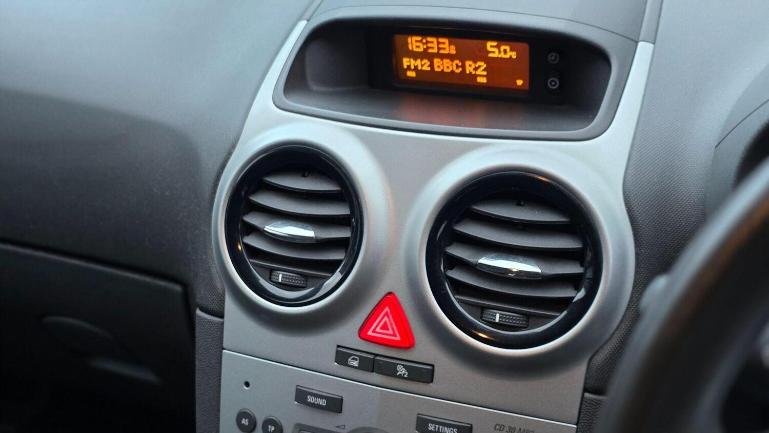 Used Vauxhall Corsa 2010 for sale - 77555117: Photo 21