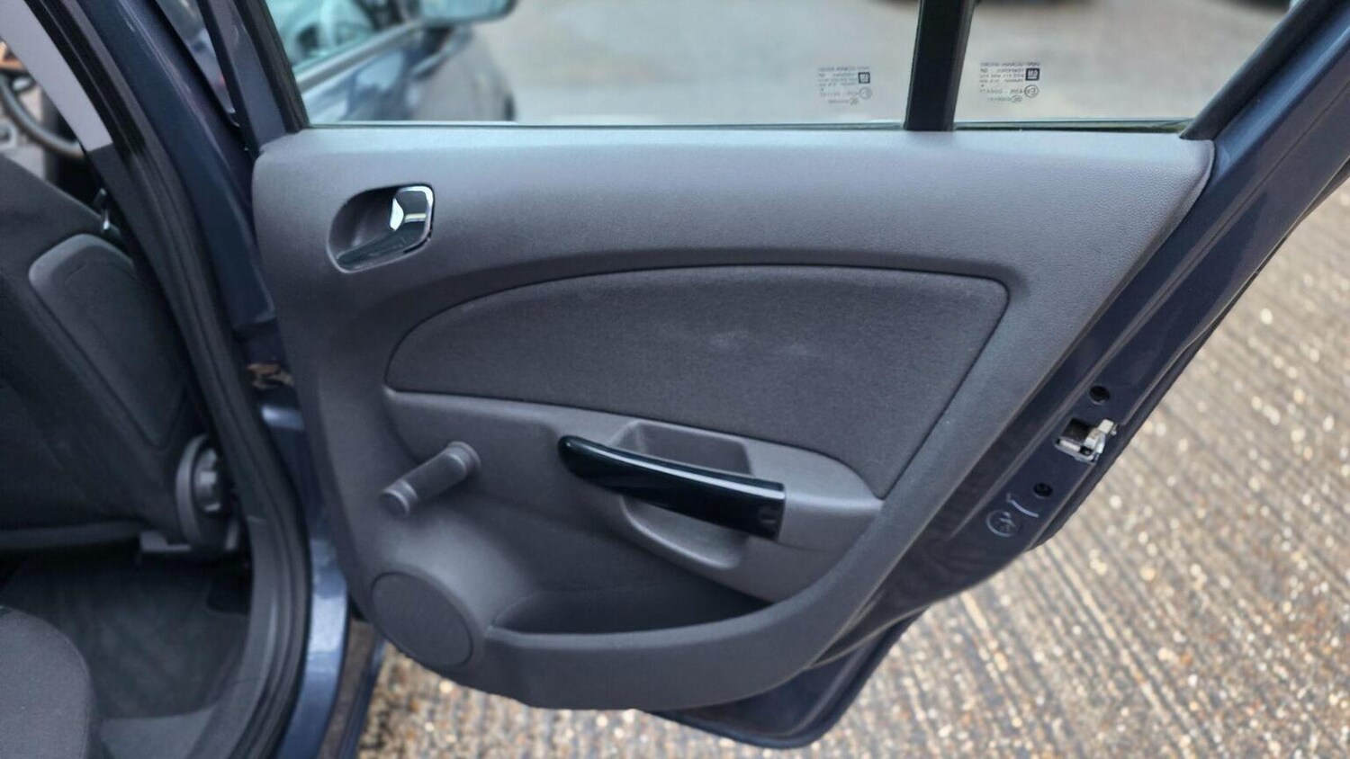 Used Vauxhall Corsa 2010 for sale - 77555117: Photo 32