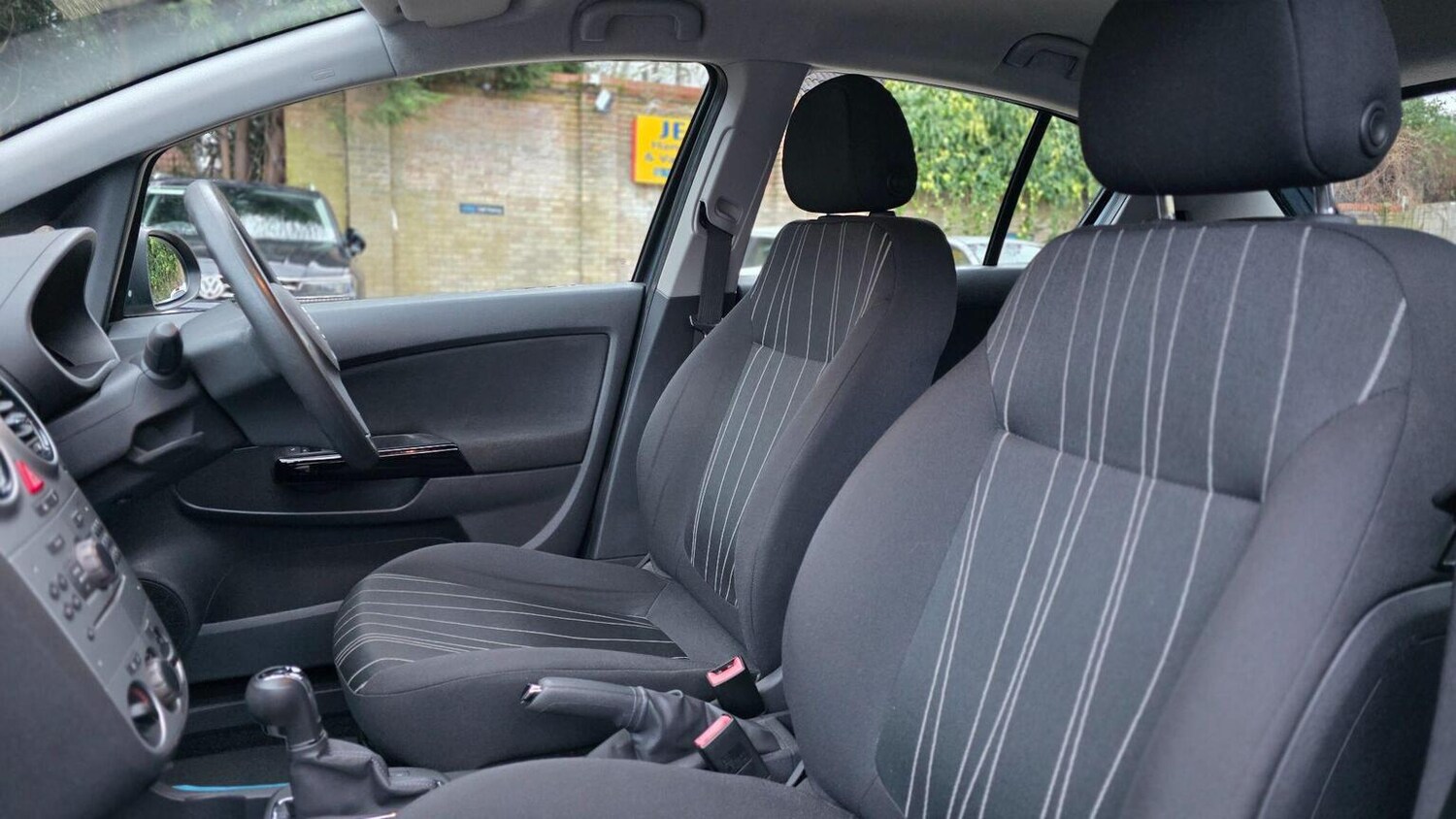 Used Vauxhall Corsa 2010 for sale - 77555117: Photo 38