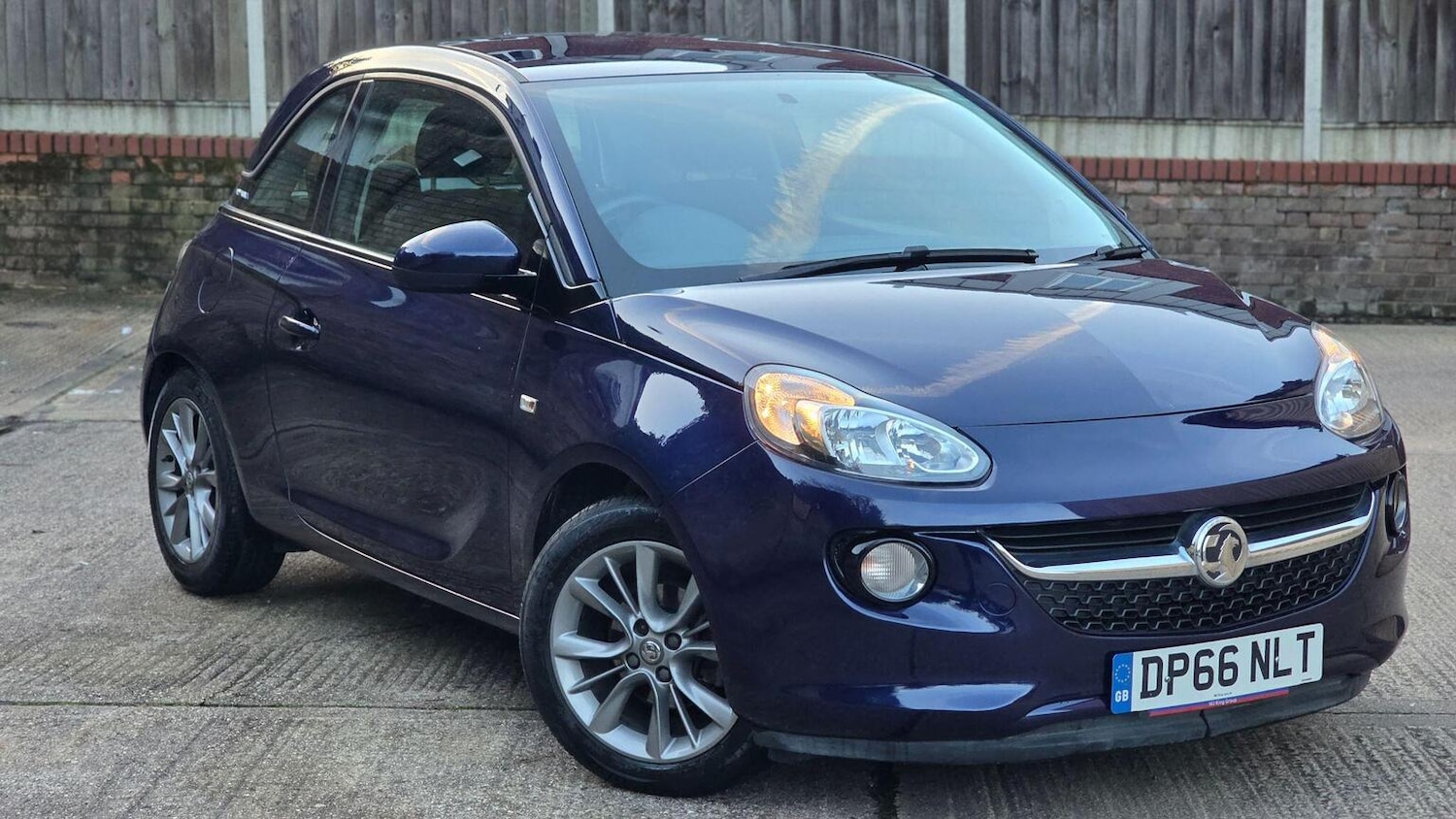 Used Vauxhall ADAM 2017 for sale - 77830099: Photo 2