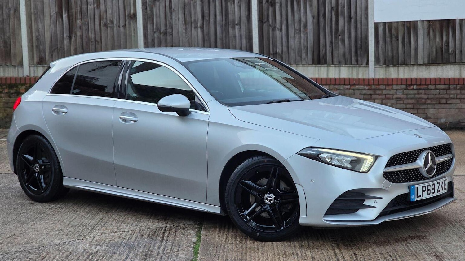 Used Mercedes-Benz A-Class 2020 for sale - 76692824: Photo 1