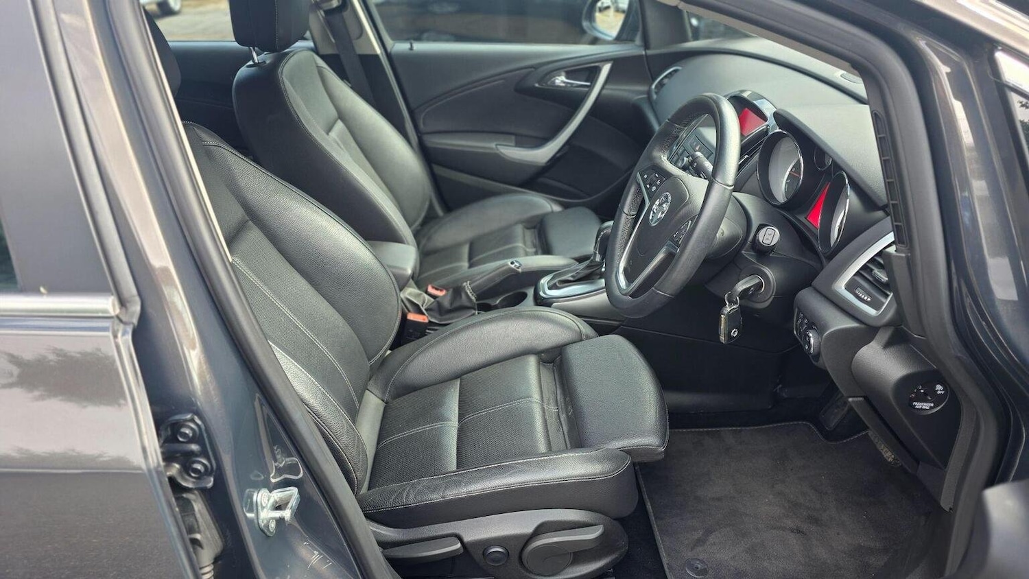 Vehicle 29