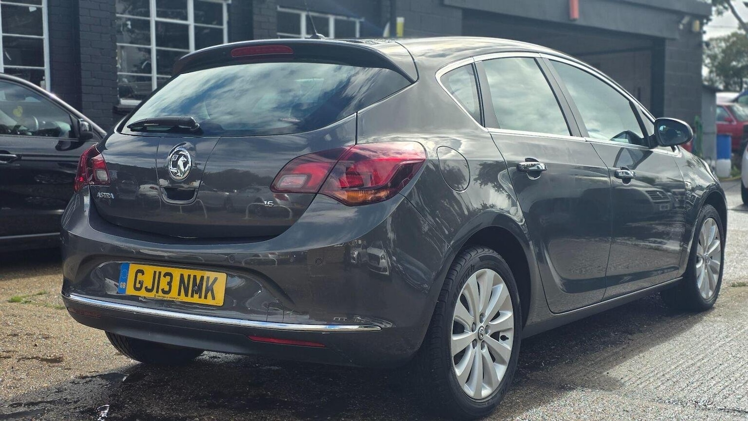 Vehicle 5