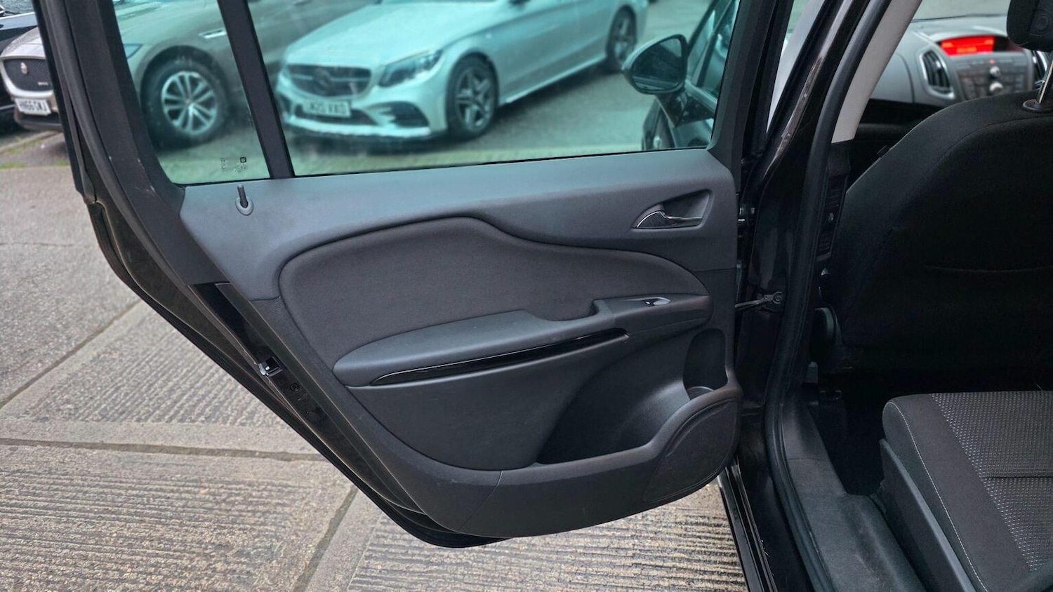 Used Vauxhall Zafira 2012 for sale - 77258531: Photo 37