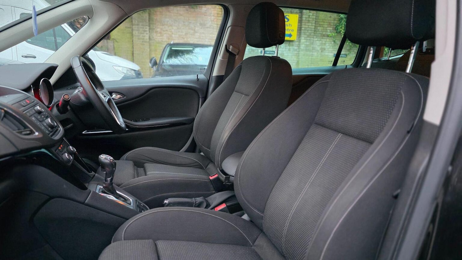 Used Vauxhall Zafira 2012 for sale - 77258531: Photo 41