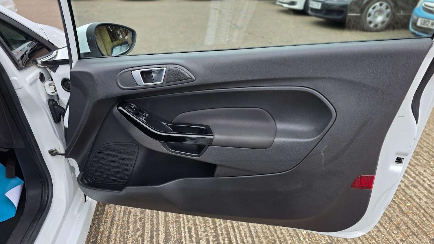 Used Ford Fiesta 2015 for sale - 77616405: Photo 31