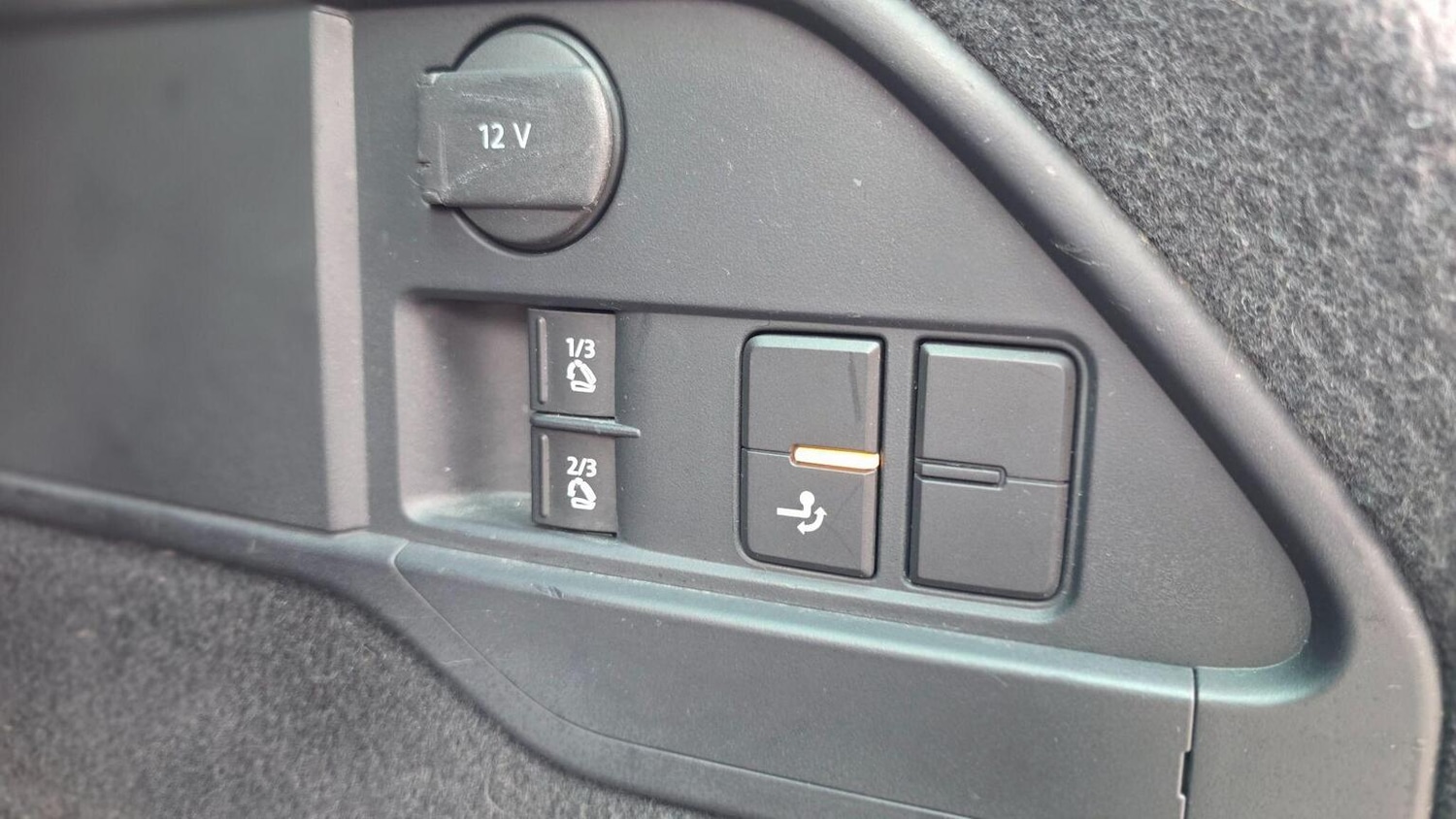 Used Volkswagen Touareg 2015 for sale - 77564170: Photo 12