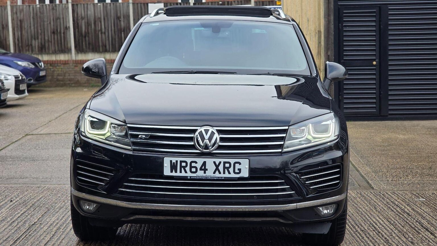 Used Volkswagen Touareg 2015 for sale - 77564170: Photo 2