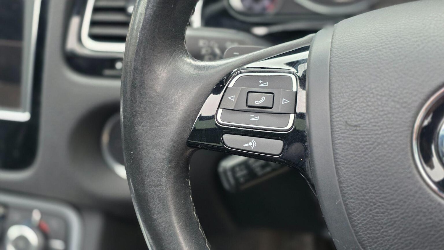 Used Volkswagen Touareg 2015 for sale - 77564170: Photo 28