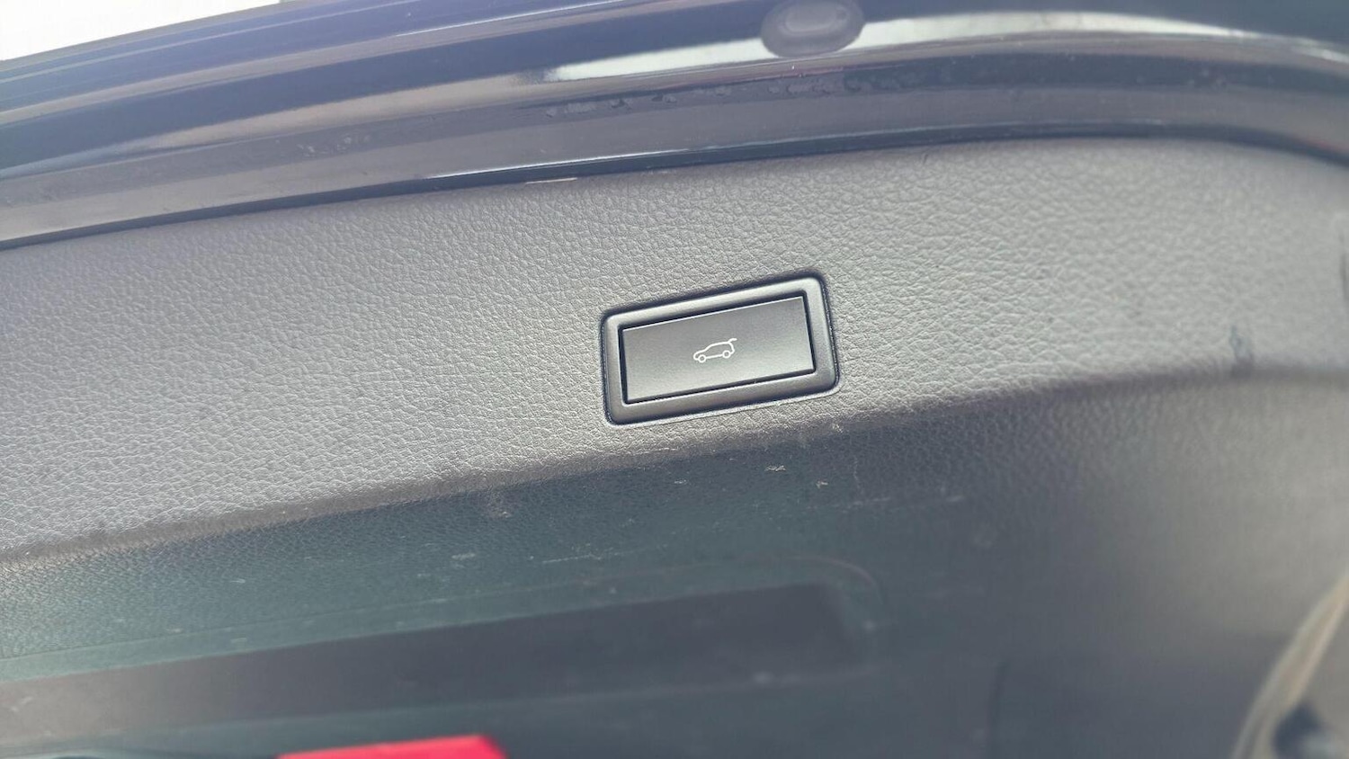 Used Volkswagen Touareg 2015 for sale - 77564170: Photo 43