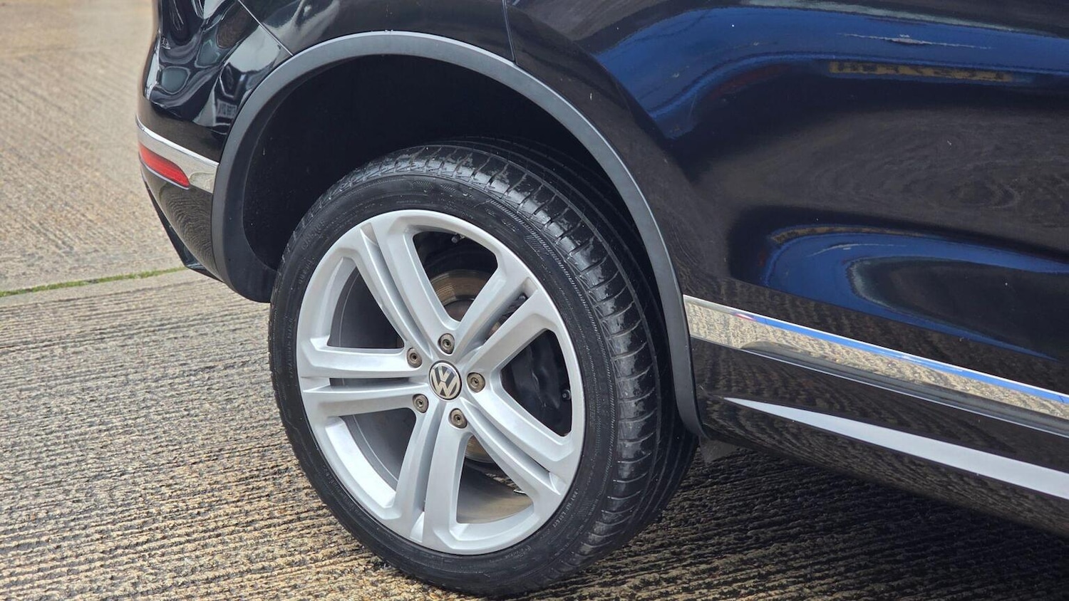 Used Volkswagen Touareg 2015 for sale - 77564170: Photo 82