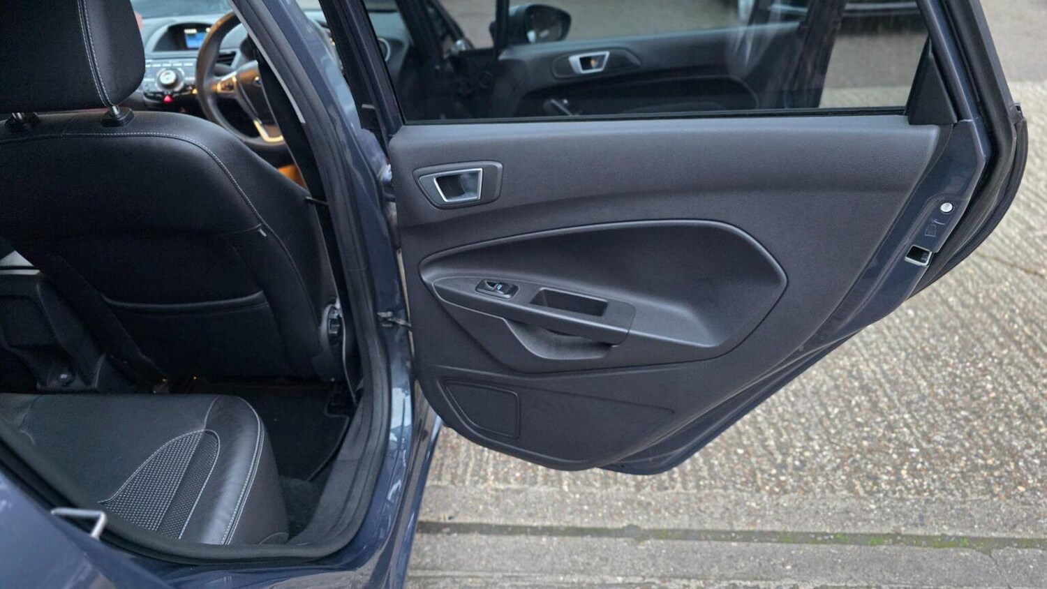 Used Ford Fiesta 2013 for sale - 77915684: Photo 30