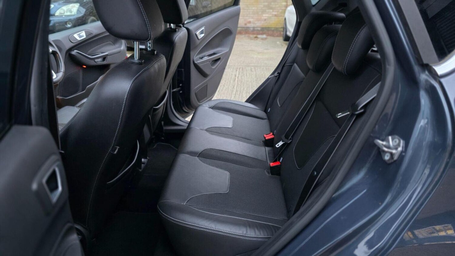 Used Ford Fiesta 2013 for sale - 77915684: Photo 34