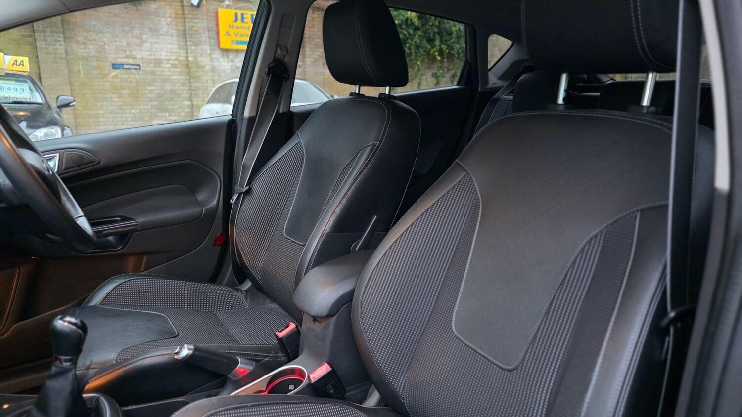 Used Ford Fiesta 2013 for sale - 77915684: Photo 36