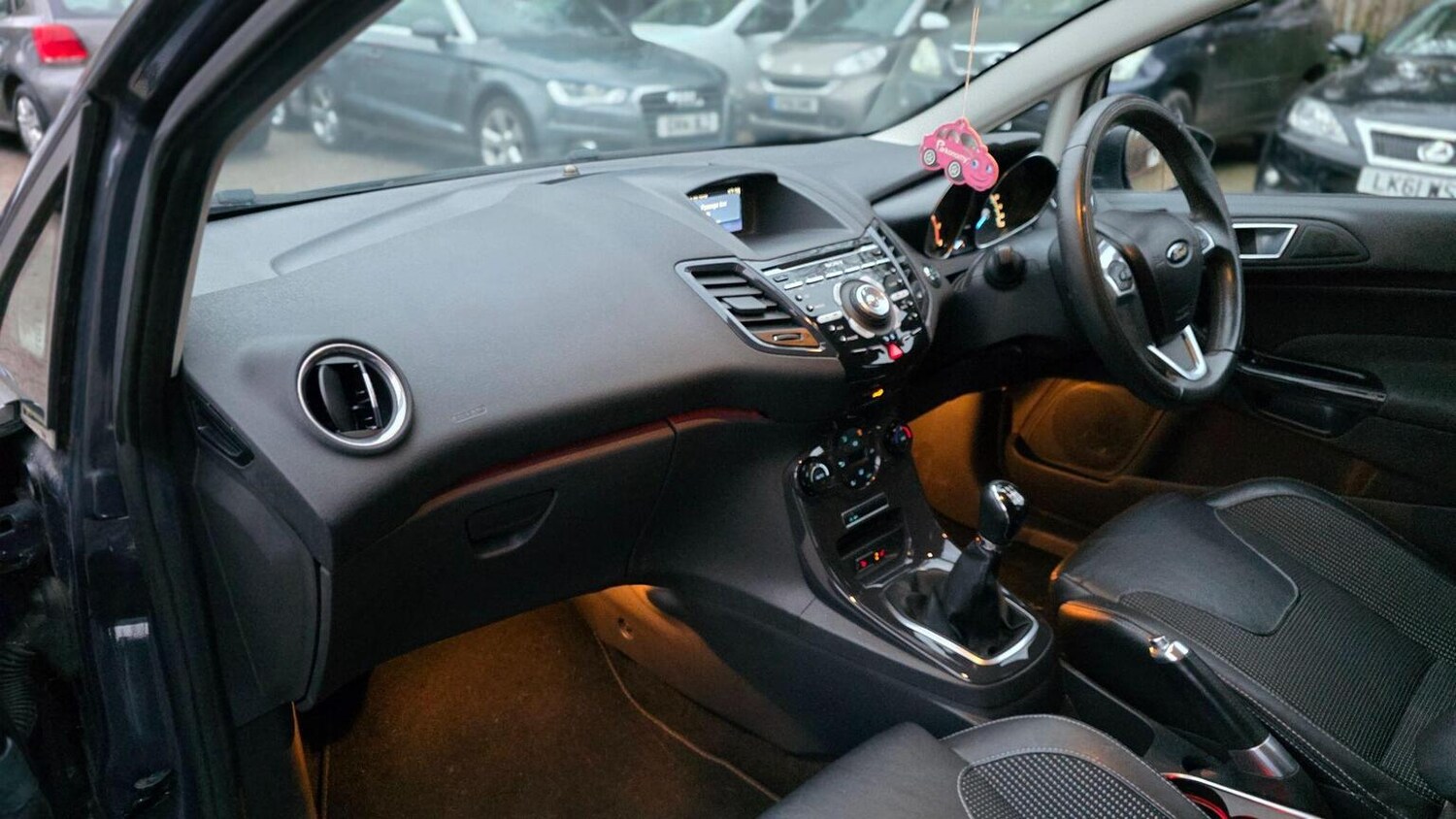 Used Ford Fiesta 2013 for sale - 77915684: Photo 37