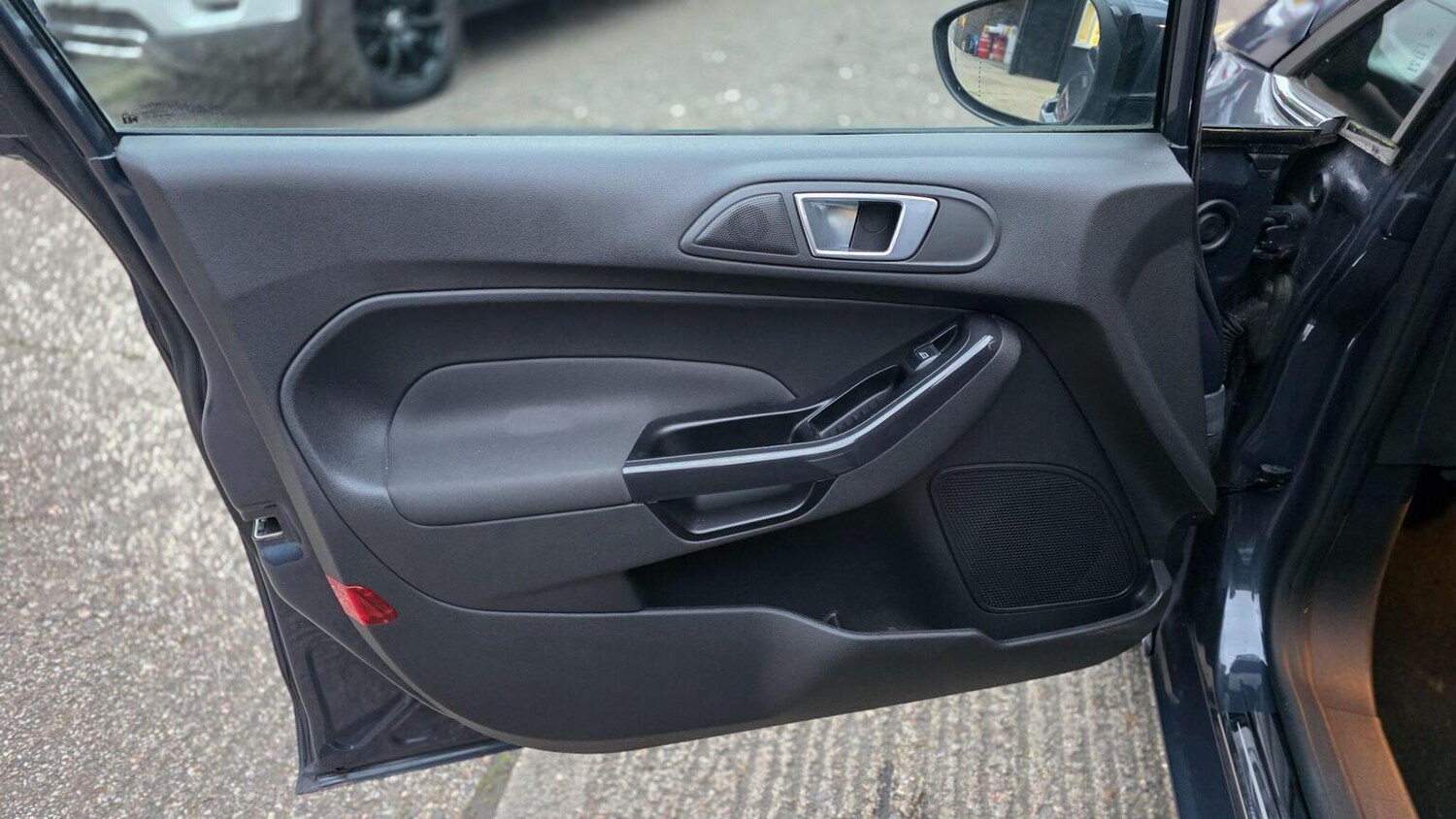 Used Ford Fiesta 2013 for sale - 77915684: Photo 38