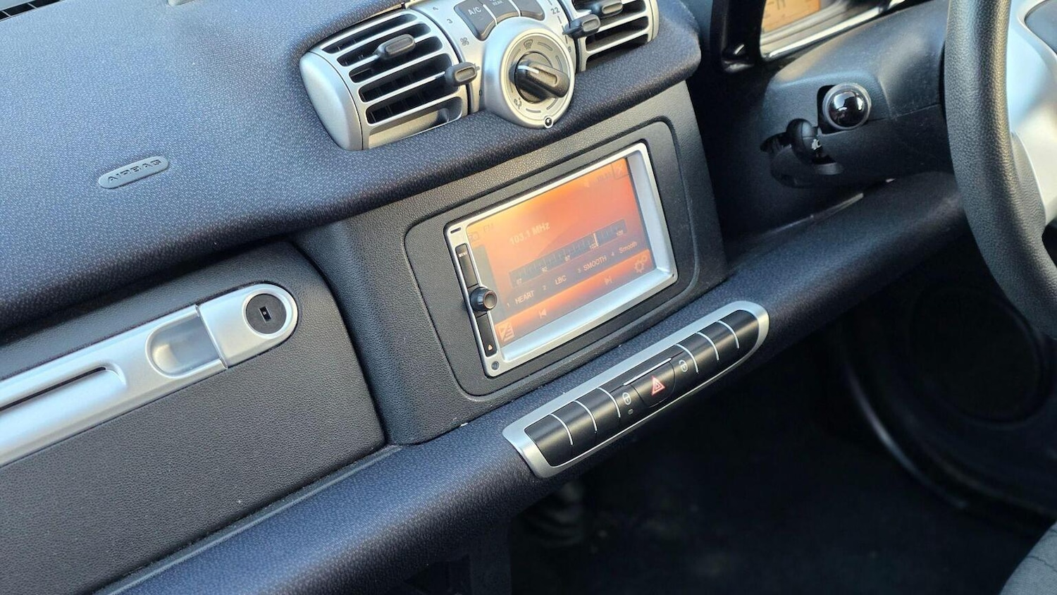 Used smart fortwo 2011 for sale - 78060541: Photo 14