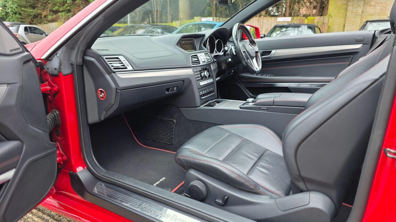 Used Mercedes-Benz E Class 2014 for sale - 77610100: Photo 35