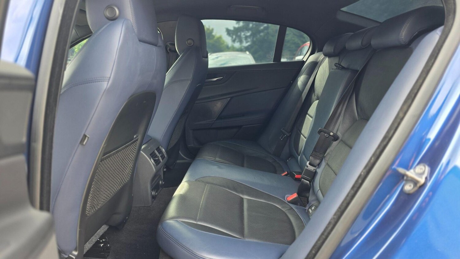 Vehicle 29