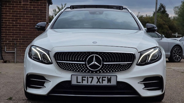 Used Mercedes-Benz E Class 2017 for sale - 75664551: Photo 2