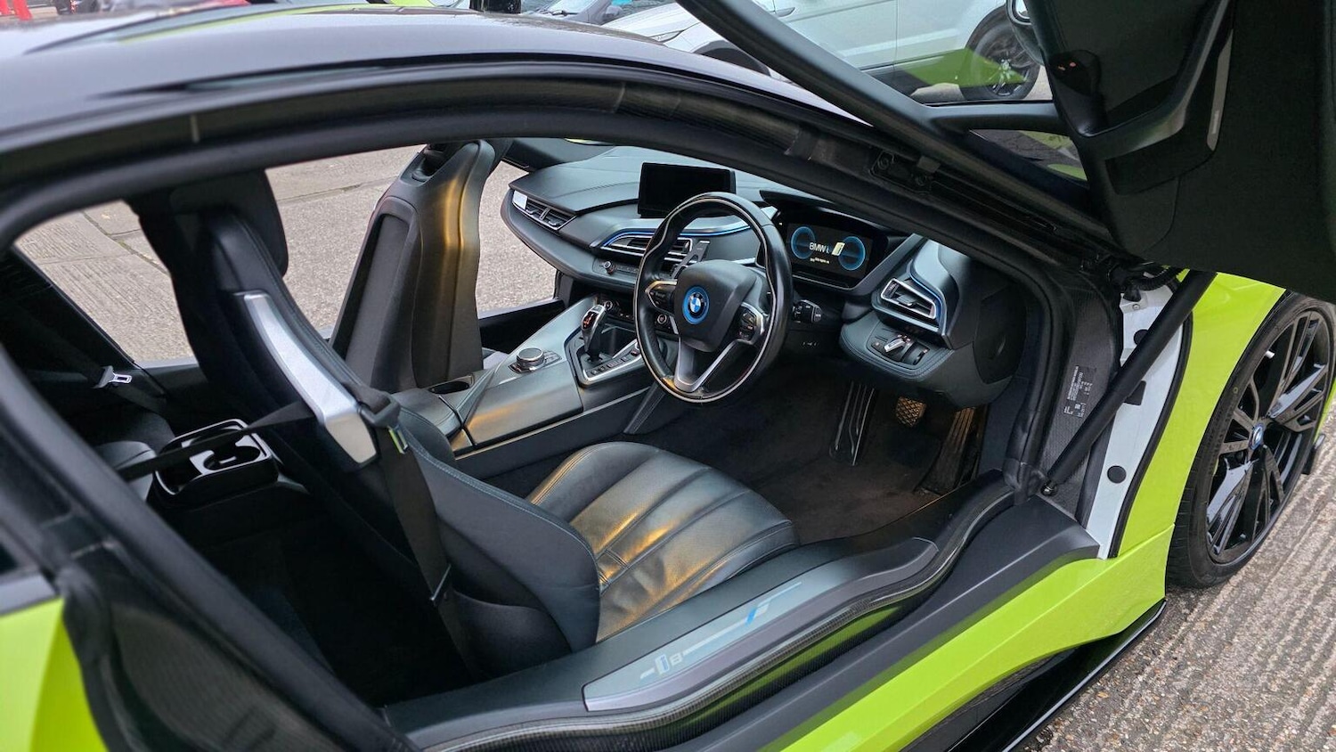 Used BMW i8 2018 for sale - 77896141: Photo 12