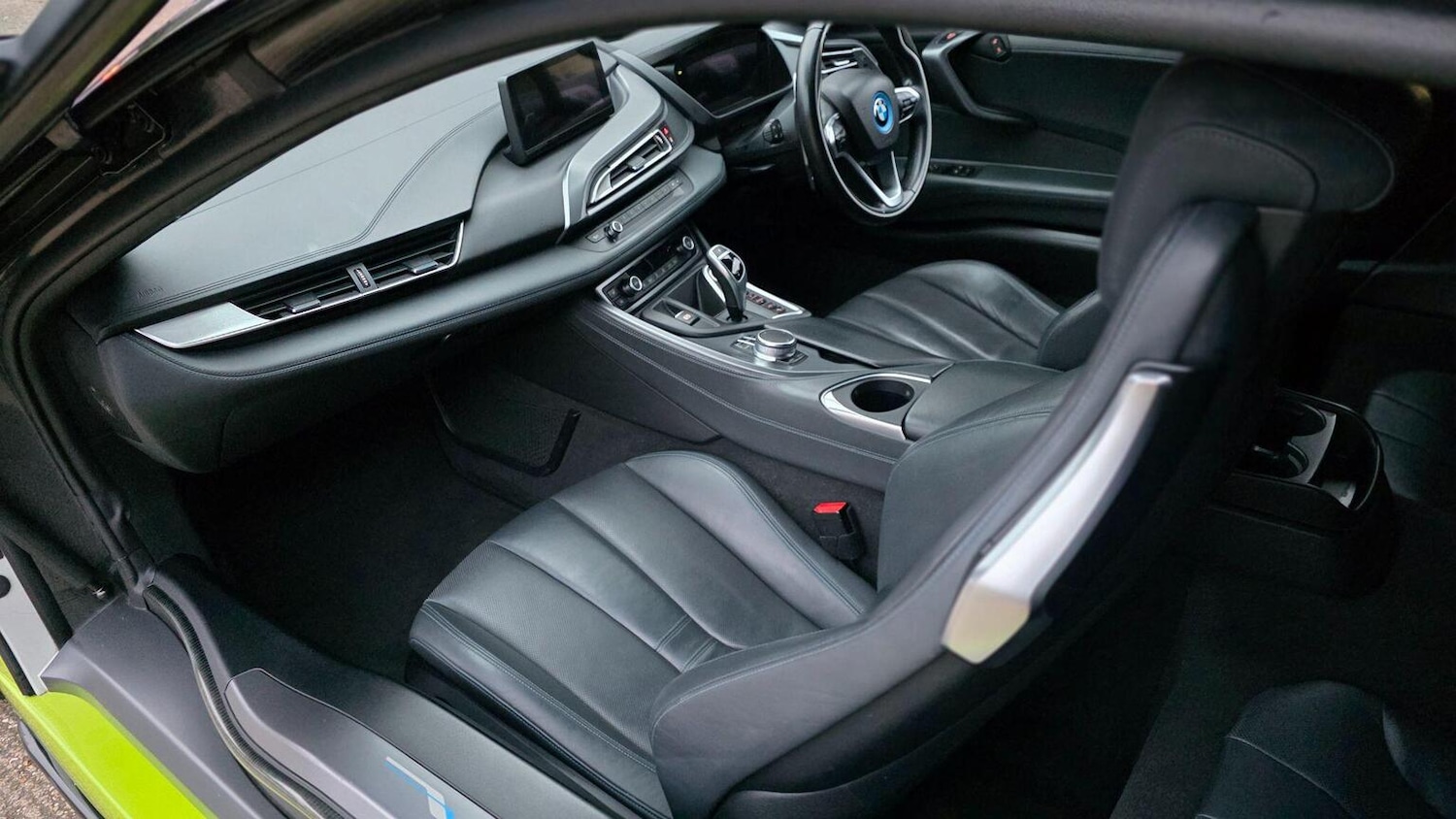 Used BMW i8 2018 for sale - 77896141: Photo 39