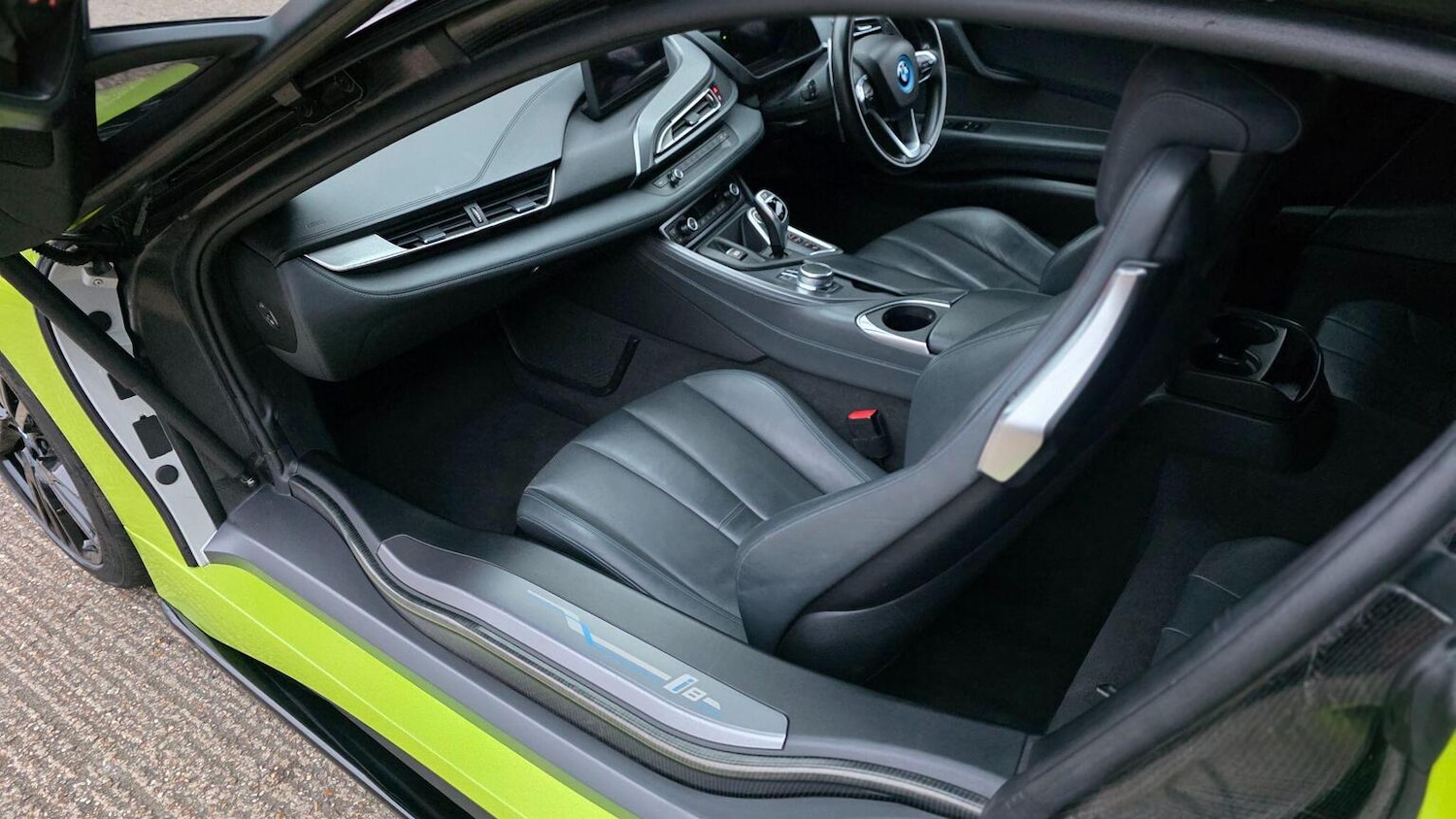 Used BMW i8 2018 for sale - 77896141: Photo 42