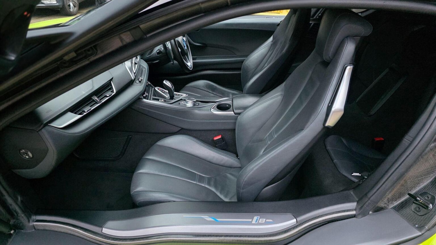 Used BMW i8 2018 for sale - 77896141: Photo 9