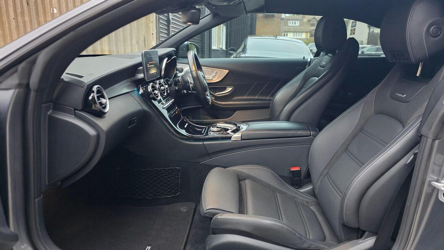 Used Mercedes-Benz C Class 2017 for sale - 77701082: Photo 29