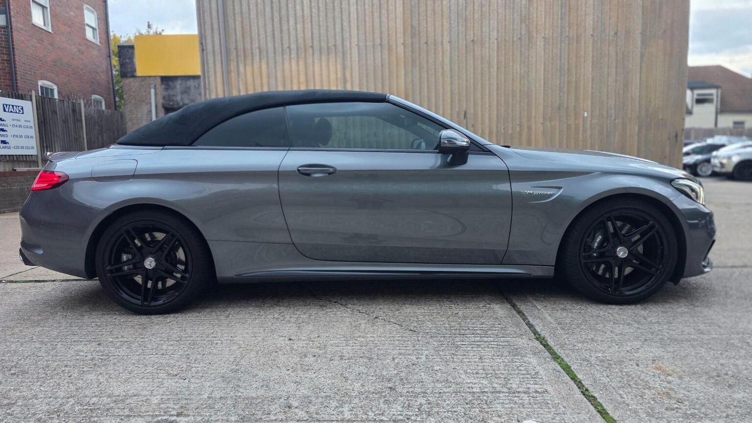 Used Mercedes-Benz C Class 2017 for sale - 77701082: Photo 4