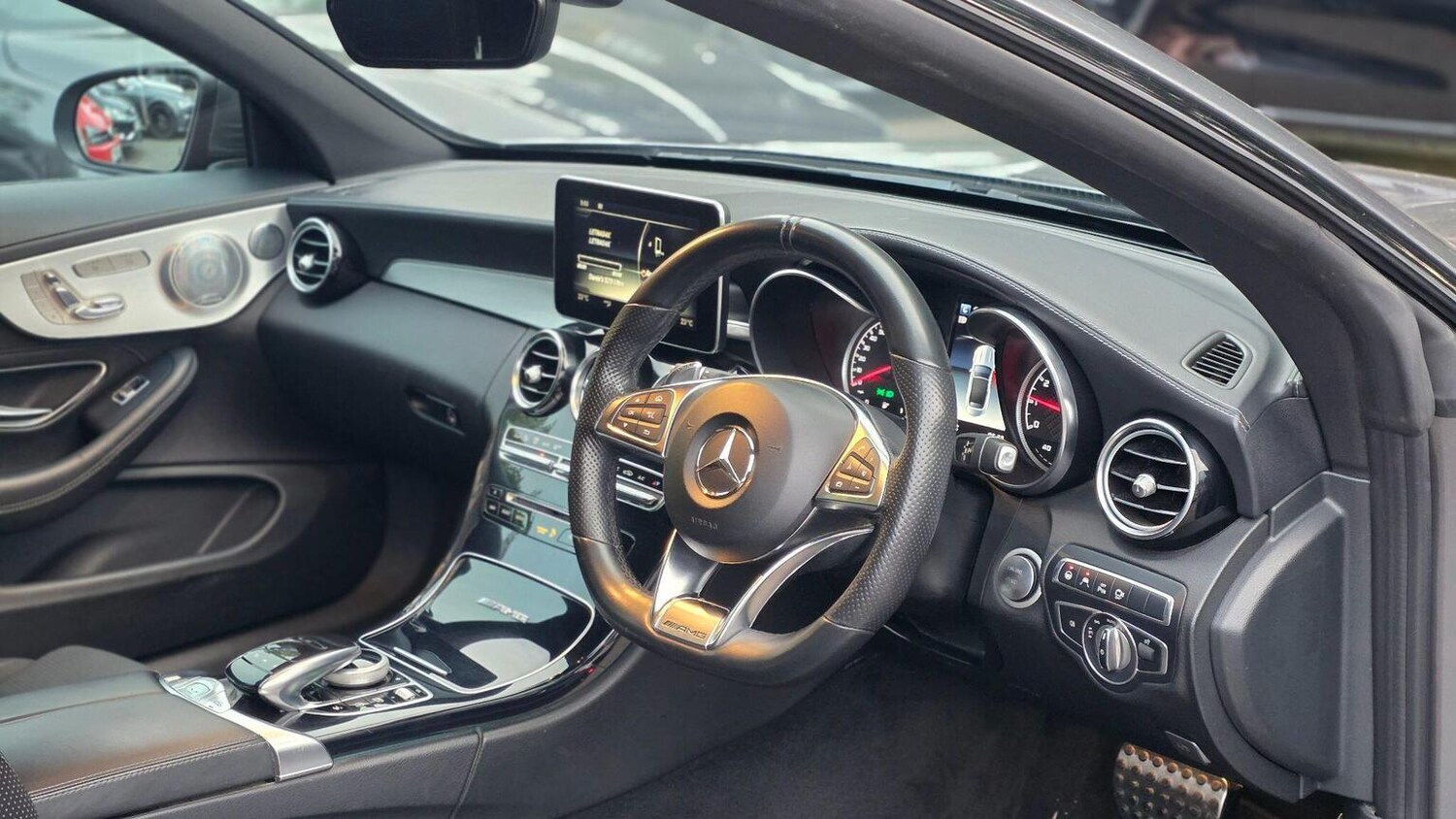 Used Mercedes-Benz C Class 2017 for sale - 77701082: Photo 41