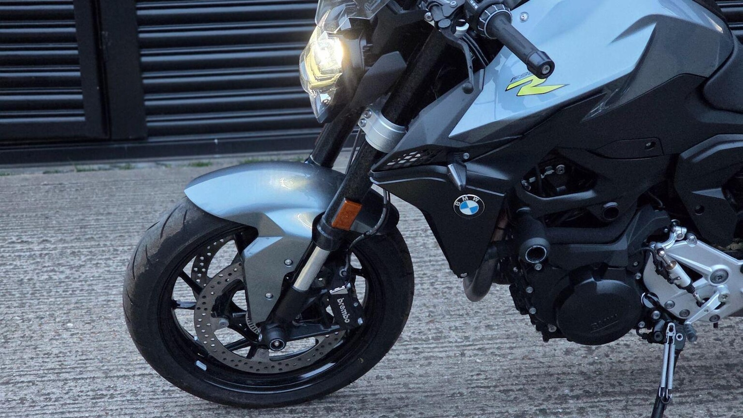 BMW F 900 R