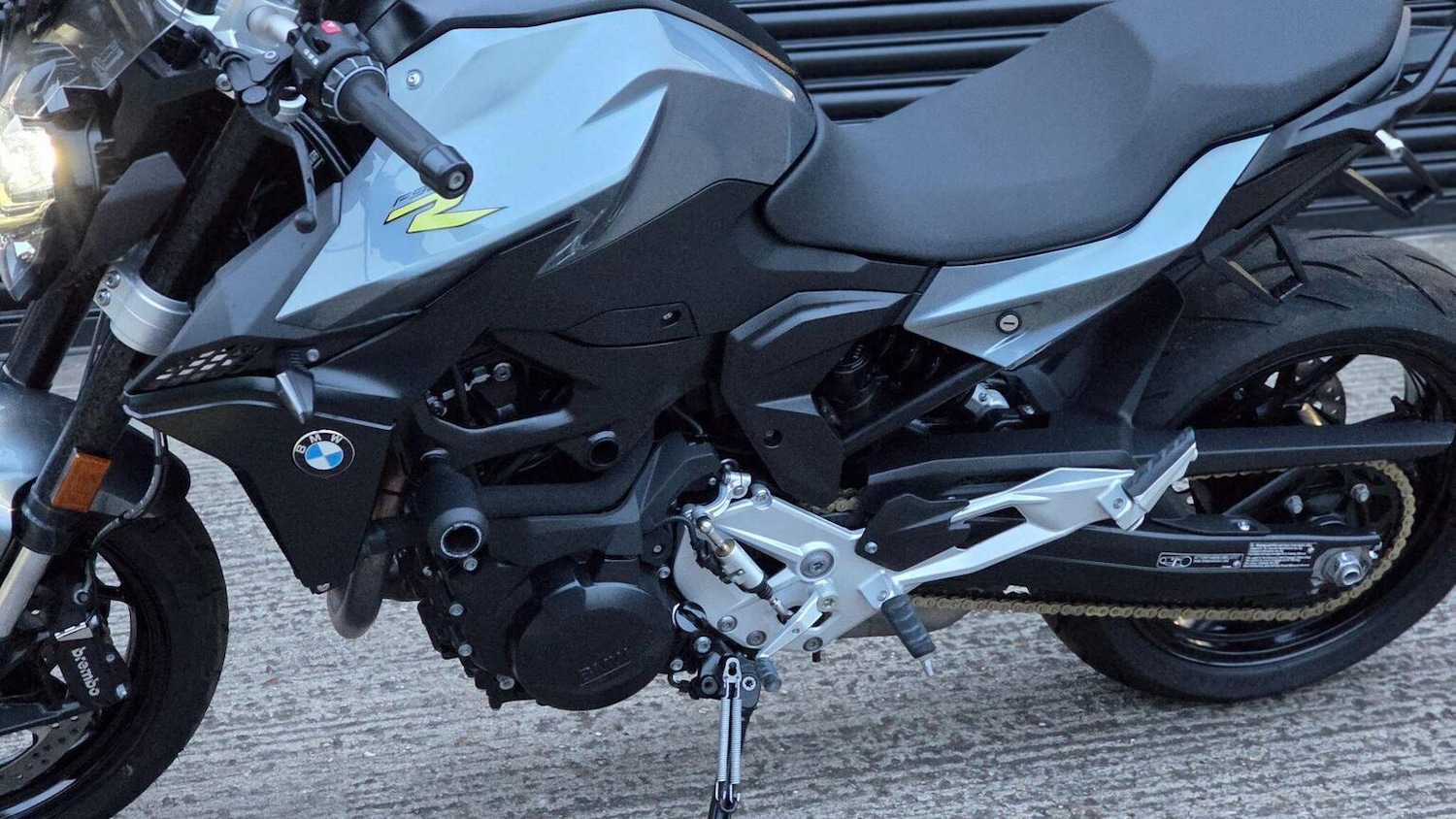 BMW F 900 R