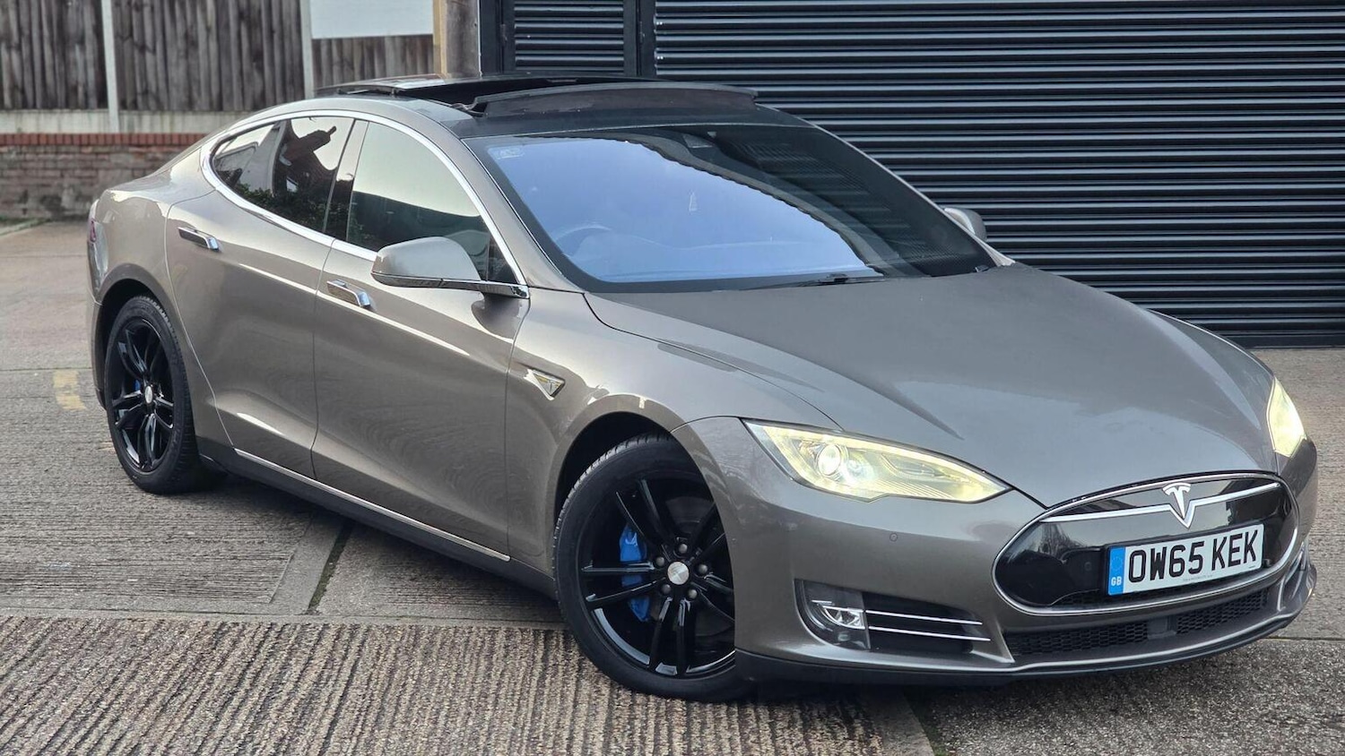 Used Tesla Model S 2015 for sale - 77011779: Photo 1