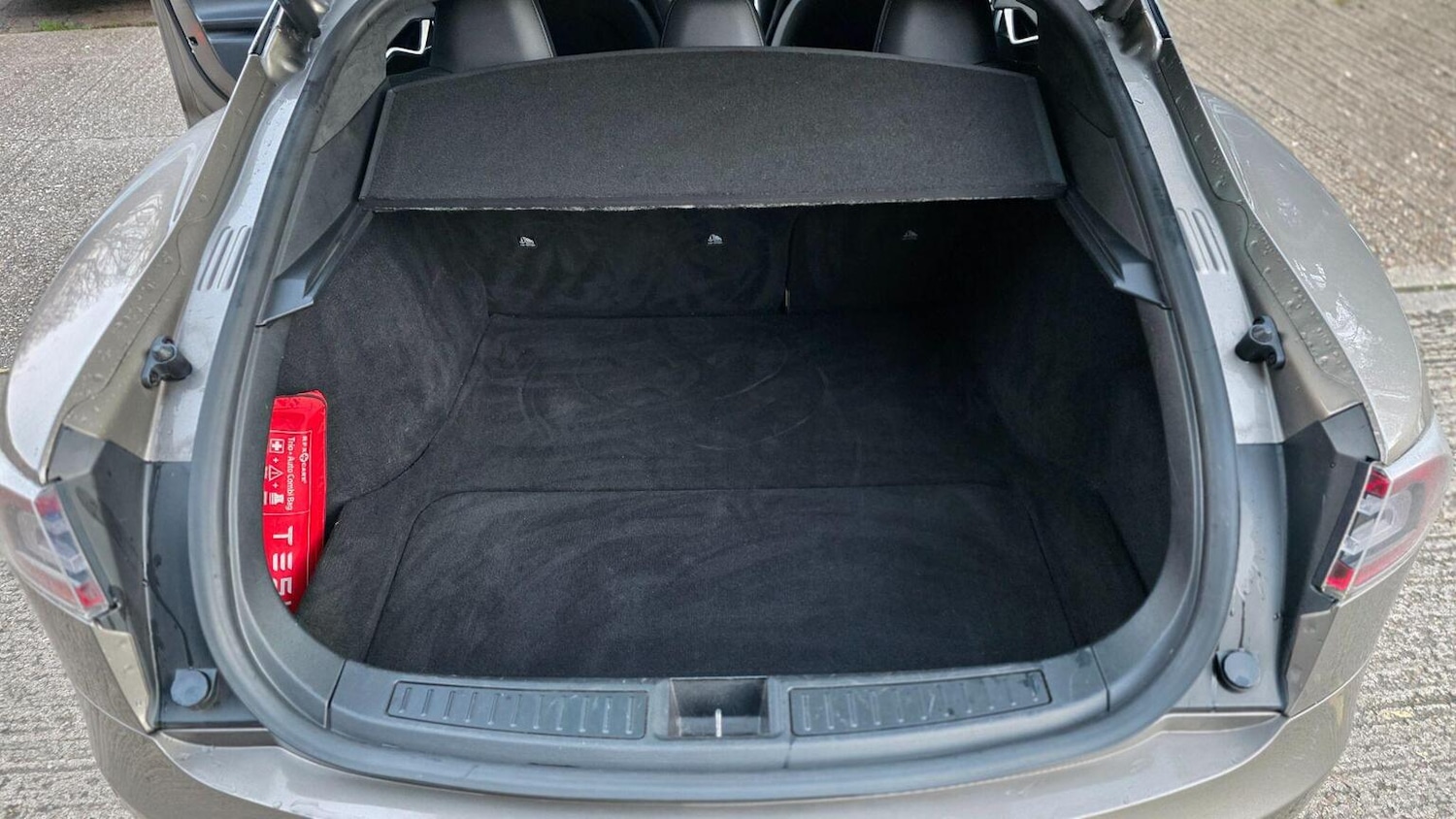 Used Tesla Model S 2015 for sale - 77011779: Photo 15