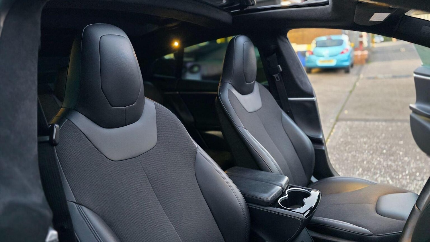 Used Tesla Model S 2015 for sale - 77011779: Photo 24