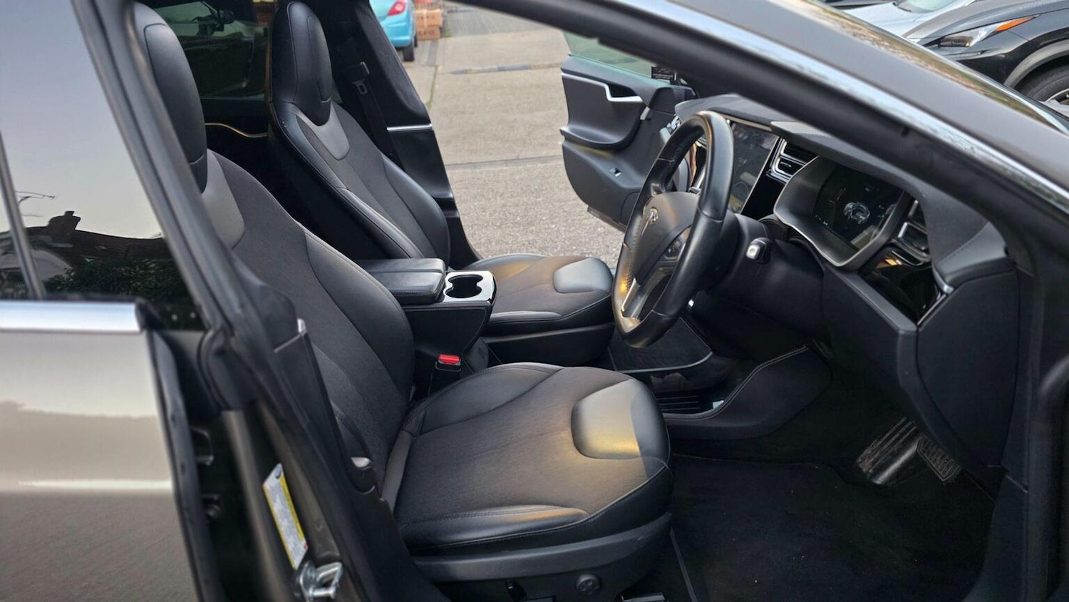 Used Tesla Model S 2015 for sale - 77011779: Photo 25