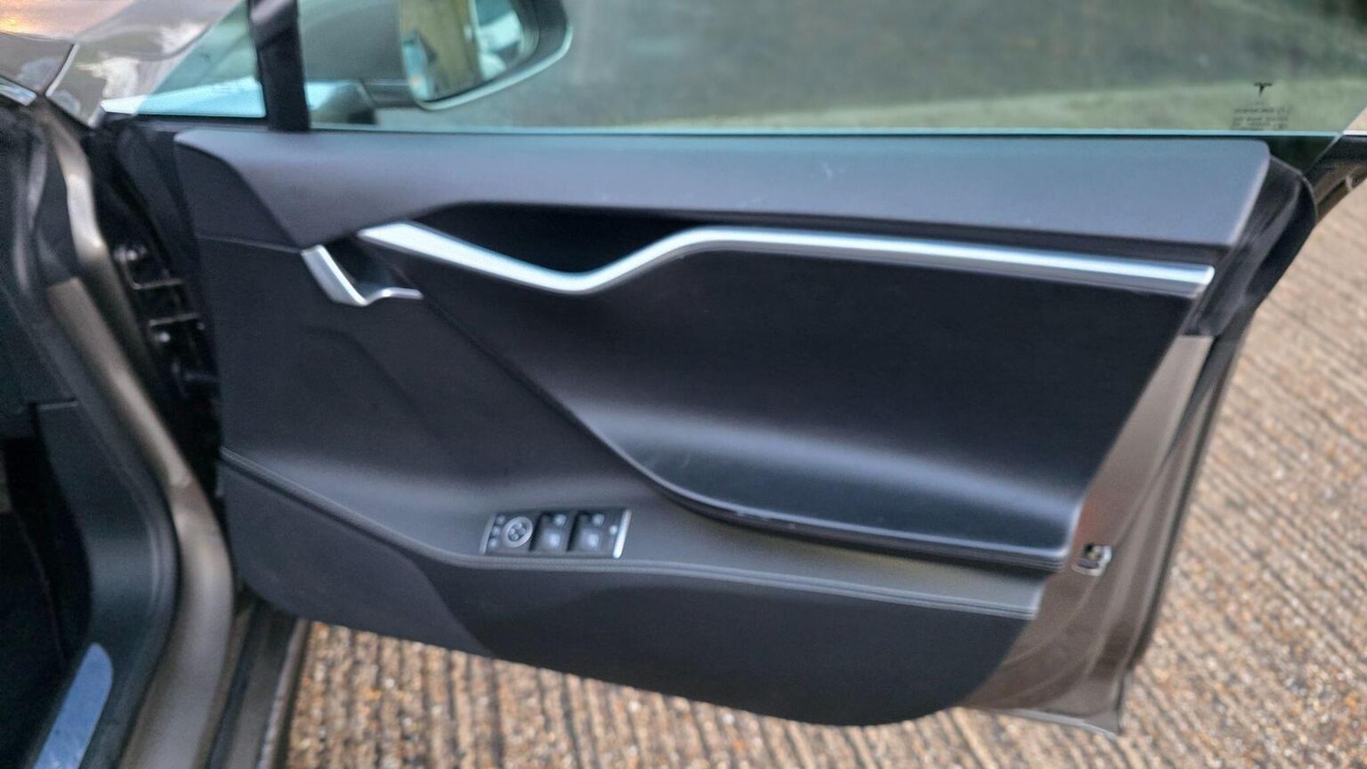 Used Tesla Model S 2015 for sale - 77011779: Photo 29