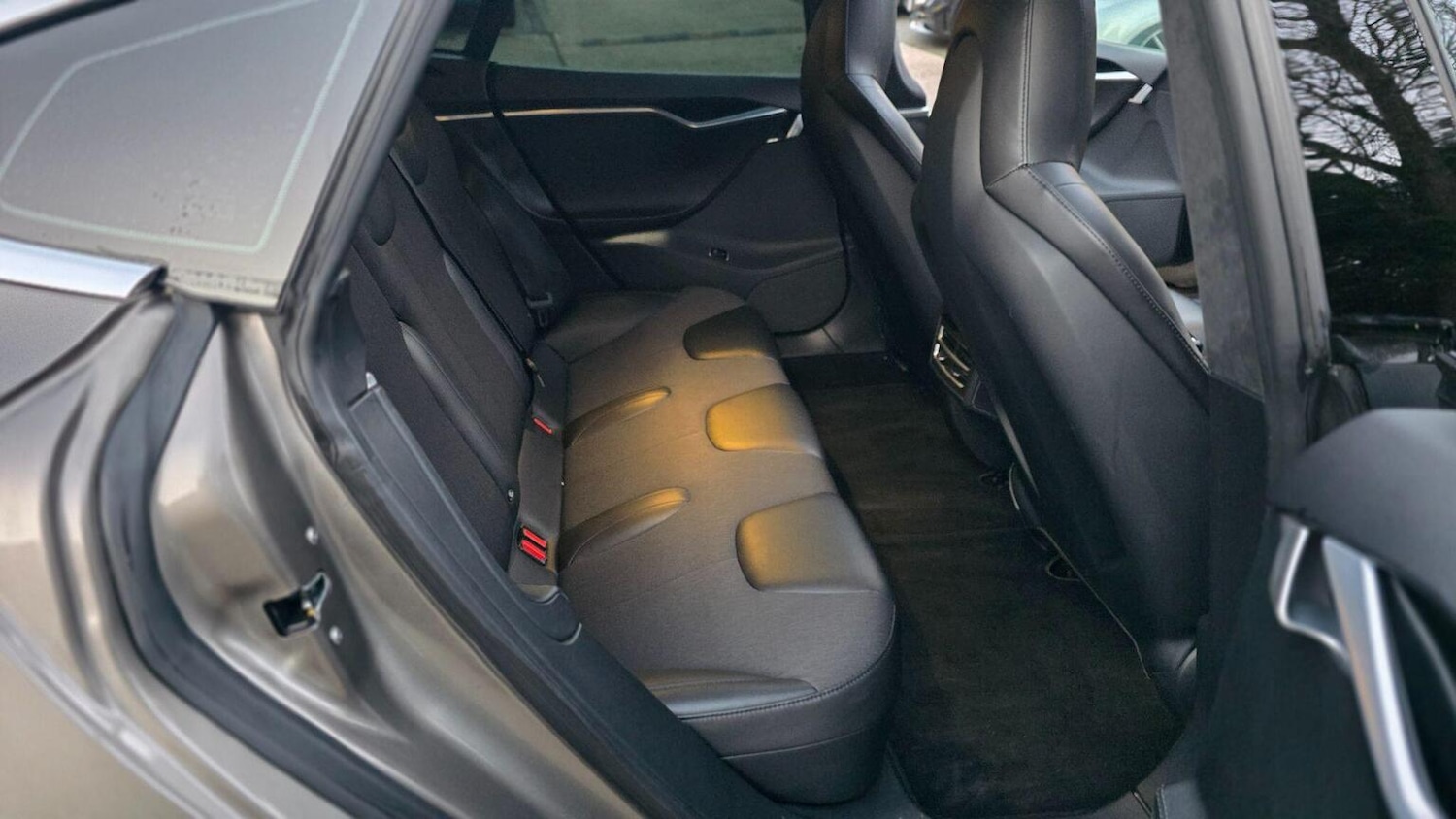 Used Tesla Model S 2015 for sale - 77011779: Photo 31