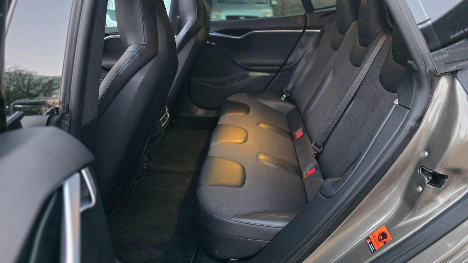 Used Tesla Model S 2015 for sale - 77011779: Photo 39